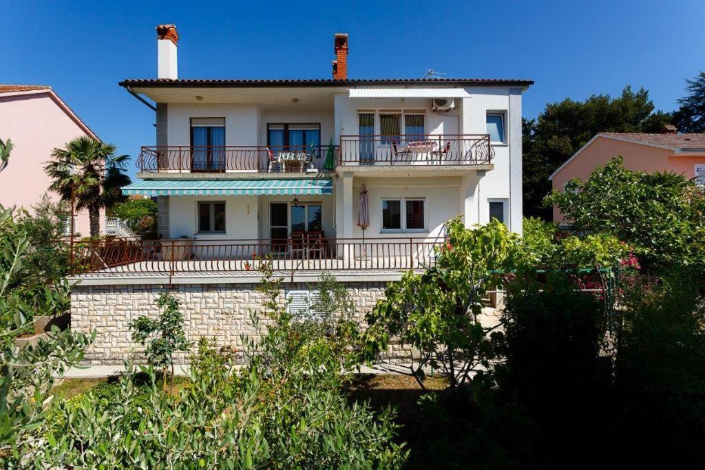 Apartmani Braut Kornić Exteriér fotografie