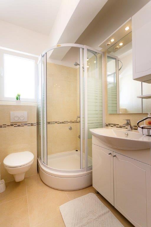 Apartmani Braut Kornić Exteriér fotografie