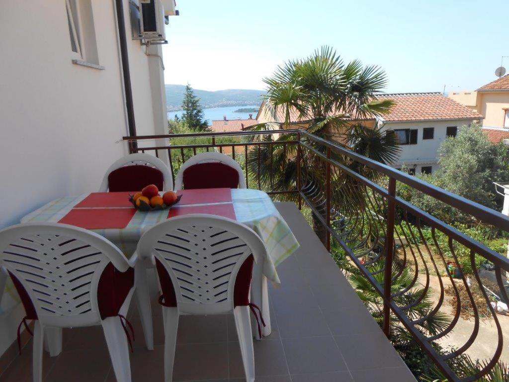Apartmani Braut Kornić Exteriér fotografie